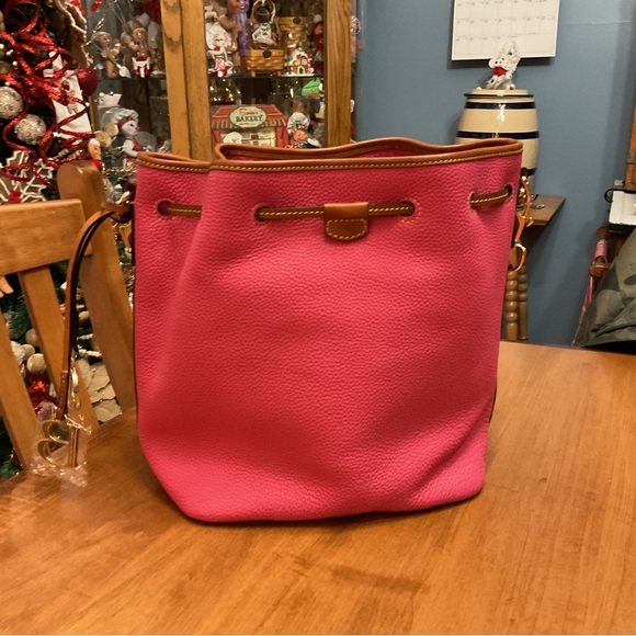 Dooney & Bourke Hot Pink Leather Drawstring Bucket Bag NEW - Picture 2 of 8
